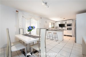 12 Tapioca St, Eight Mile Plains, QLD 4113 Australia