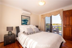 12 Tapioca St, Eight Mile Plains, QLD 4113 Australia
