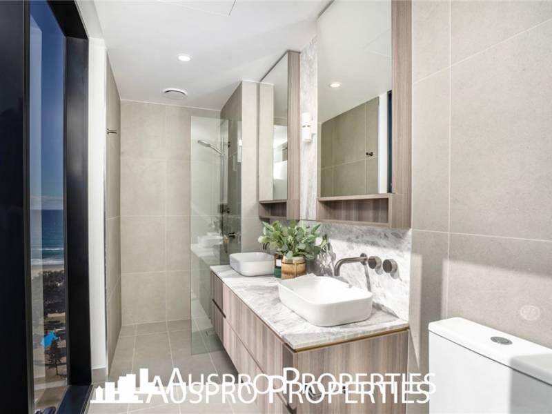 158  Old Burleigh Road , Broadbeach , QLD  4218 Australia
