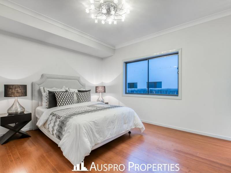 36 Hawthorn Circuit, Stretton, QLD 4116
