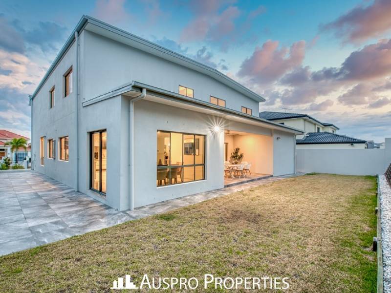 36 Hawthorn Circuit, Stretton, QLD 4116