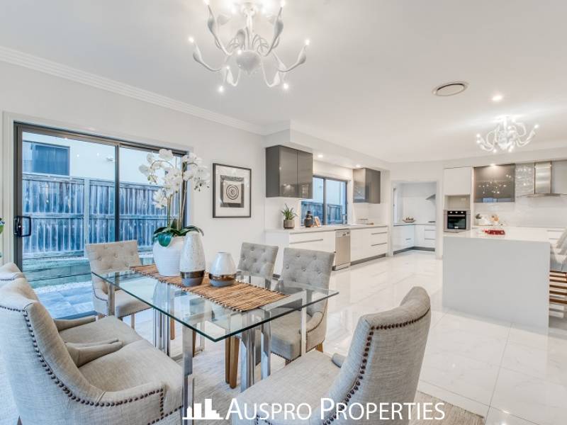 36 Hawthorn Circuit, Stretton, QLD 4116