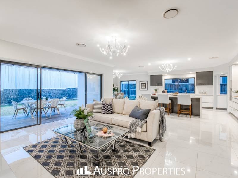 36 Hawthorn Circuit, Stretton, QLD 4116