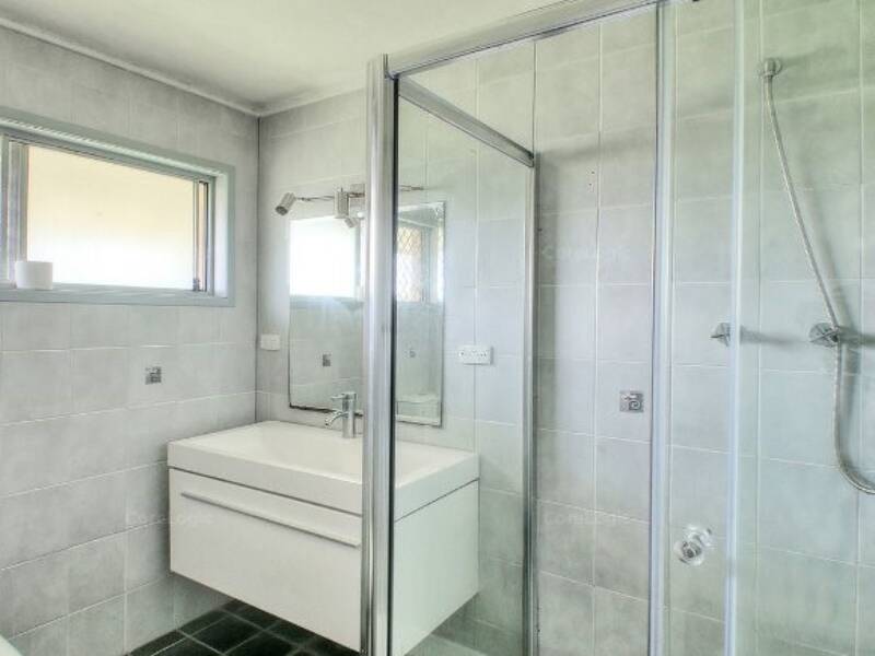 5 Warrigal Road, RUNCORN, QLD 4113 AUSTRALIA