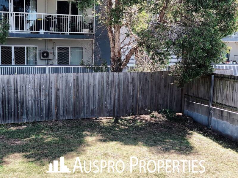 12 Le Grand Street, Macgregor, Queensland 4109 Australia