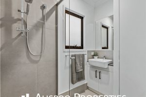 584 Gowan Road, Stretton, QLD 4116 Australia