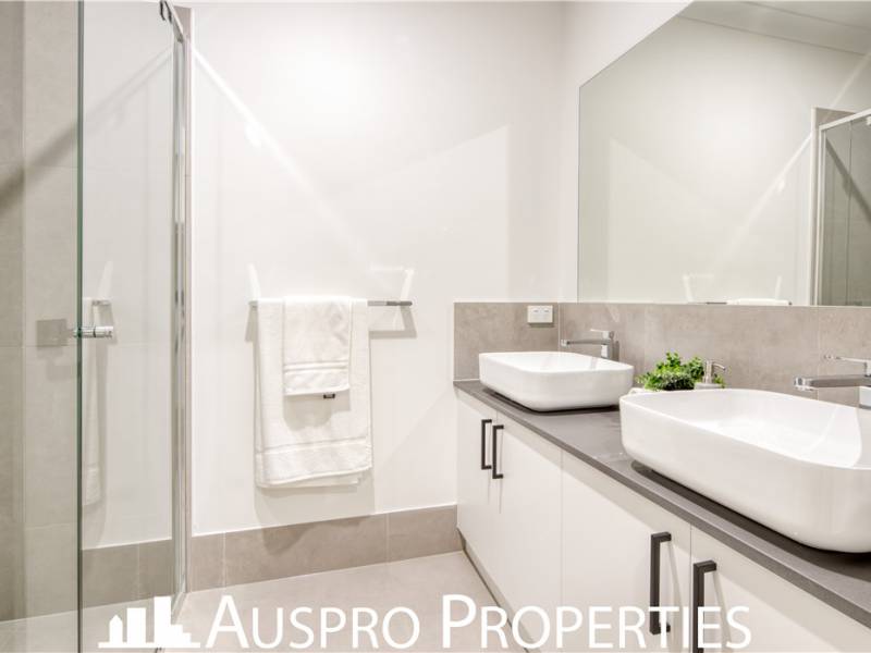 584 Gowan Road, Stretton, QLD 4116 Australia