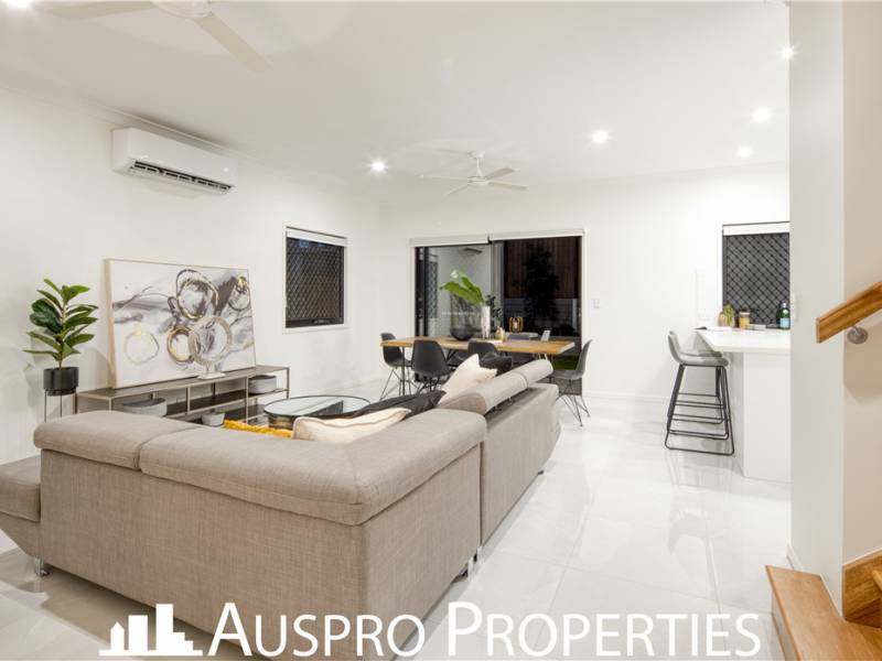 584 Gowan Road, Stretton, QLD 4116 Australia