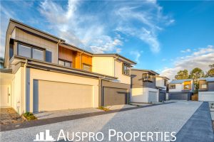 584 Gowan Road, Stretton, QLD 4116 Australia