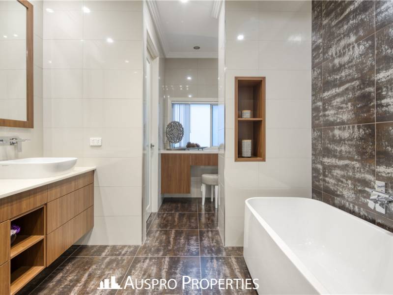 156 Hawthorn Circuit, Stretton , QLD 4116 Australia
