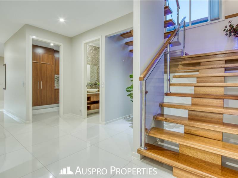 156 Hawthorn Circuit, Stretton , QLD 4116 Australia