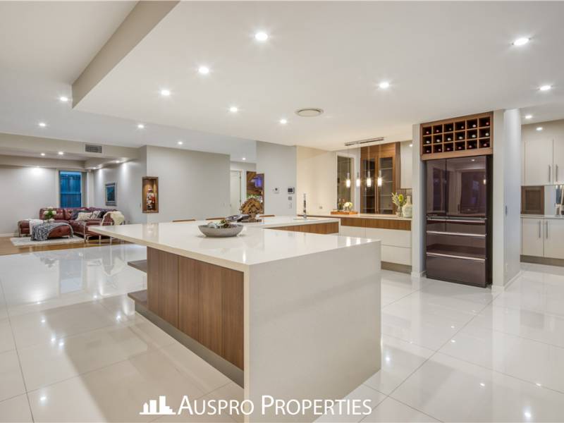 156 Hawthorn Circuit, Stretton , QLD 4116 Australia