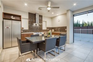 156 Hawthorn Circuit, Stretton , QLD 4116 Australia