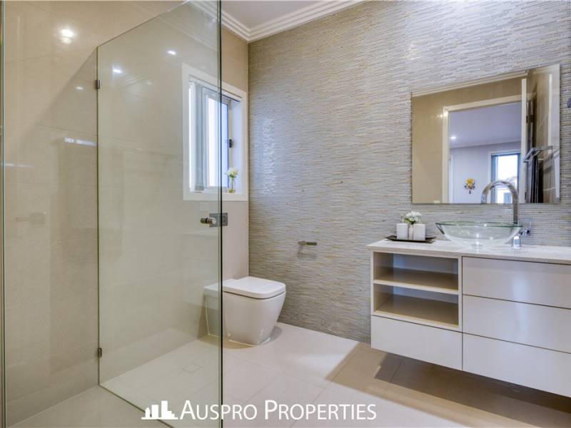 156 Hawthorn Circuit, Stretton , QLD 4116 Australia