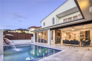156 Hawthorn Circuit, Stretton , QLD 4116 Australia