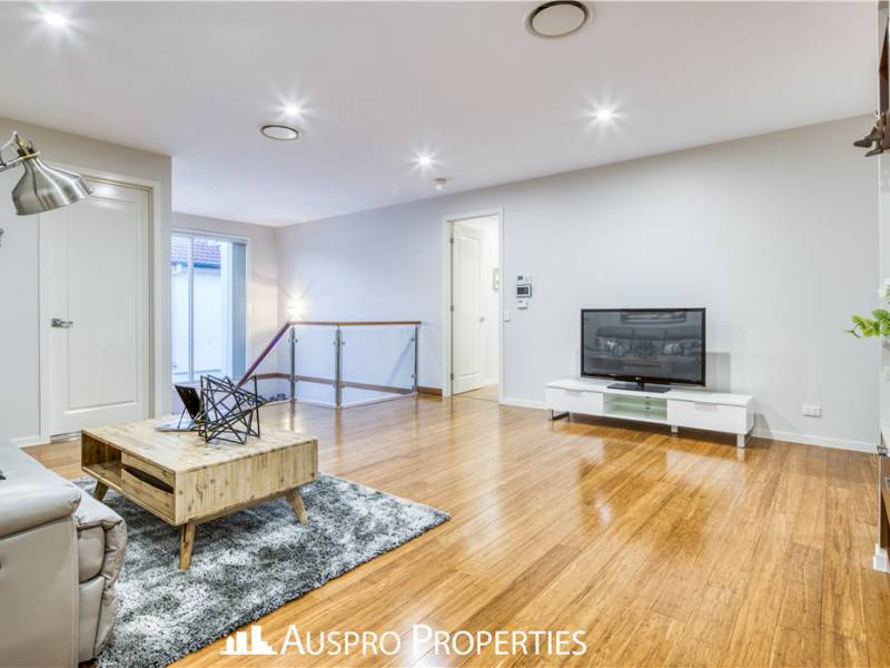 156 Hawthorn Circuit, Stretton , QLD 4116 Australia