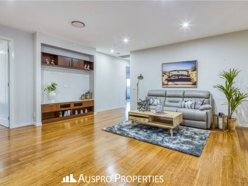 156 Hawthorn Circuit, Stretton , QLD 4116 Australia