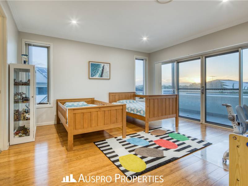 156 Hawthorn Circuit, Stretton , QLD 4116 Australia