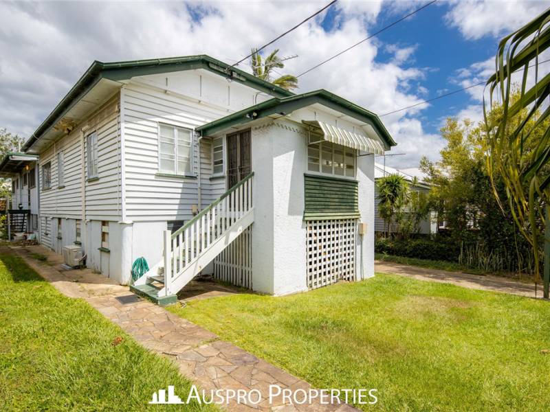43 Holland Rd, Holland Park, QLD 4121 Australia