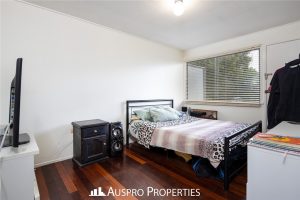 43 Holland Rd, Holland Park, QLD 4121 Australia