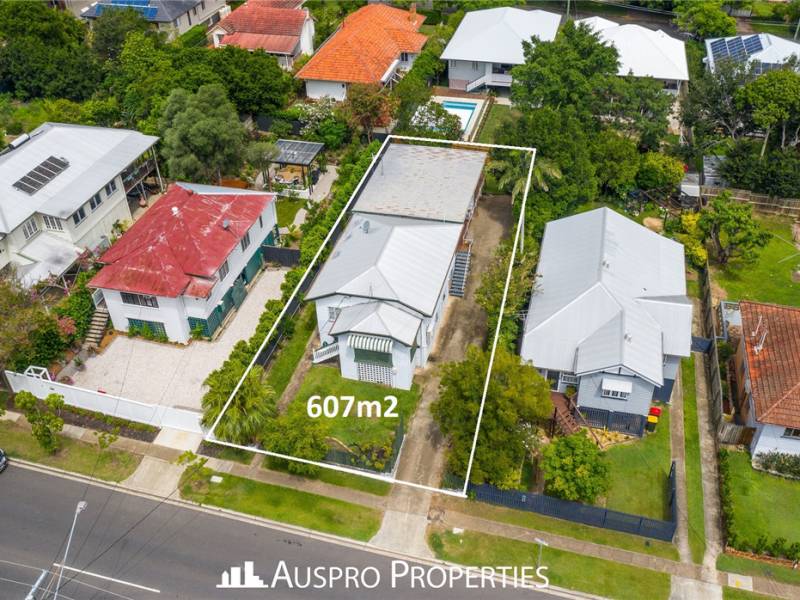43 Holland Rd, Holland Park, QLD 4121 Australia