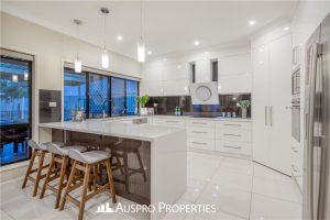22 Raincliffe Place, Calamvale, QLD 4116 Australia