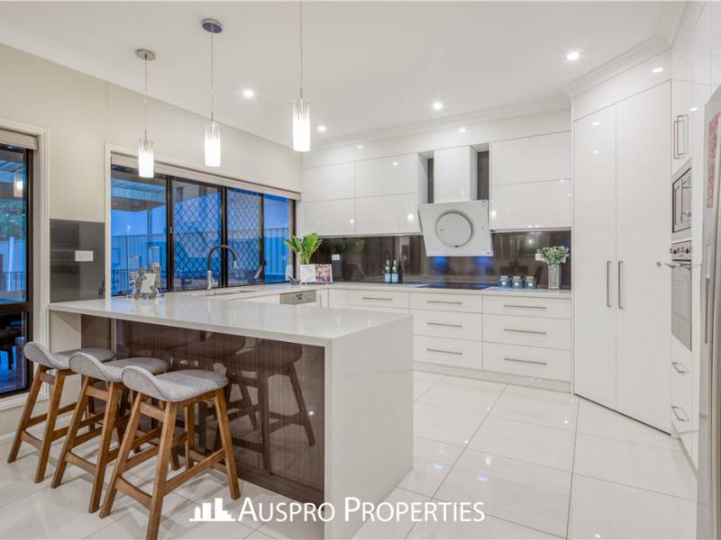 22 Raincliffe Place, Calamvale, QLD 4116 Australia