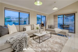 22 Raincliffe Place, Calamvale, QLD 4116 Australia