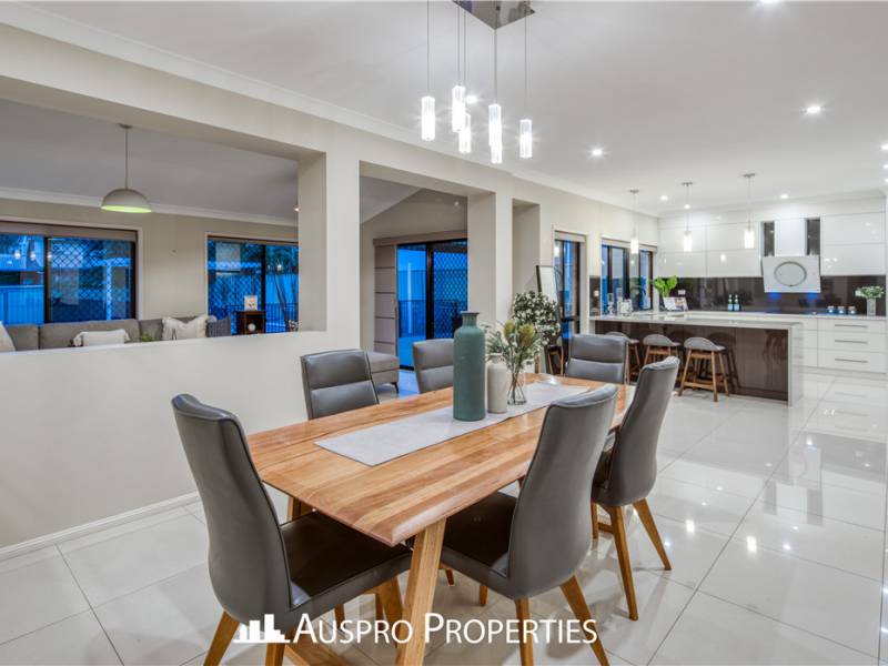 22 Raincliffe Place, Calamvale, QLD 4116 Australia