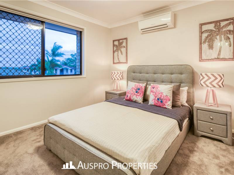 22 Raincliffe Place, Calamvale, QLD 4116 Australia