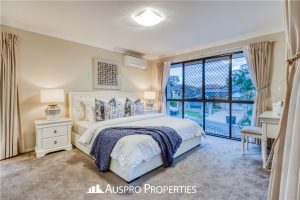 22 Raincliffe Place, Calamvale, QLD 4116 Australia