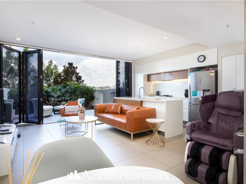 20005/37D Harbour Rd, Hamilton, QLD 4007 Australia