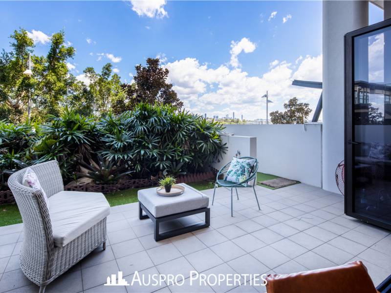 20005/37D Harbour Rd, Hamilton, QLD 4007 Australia