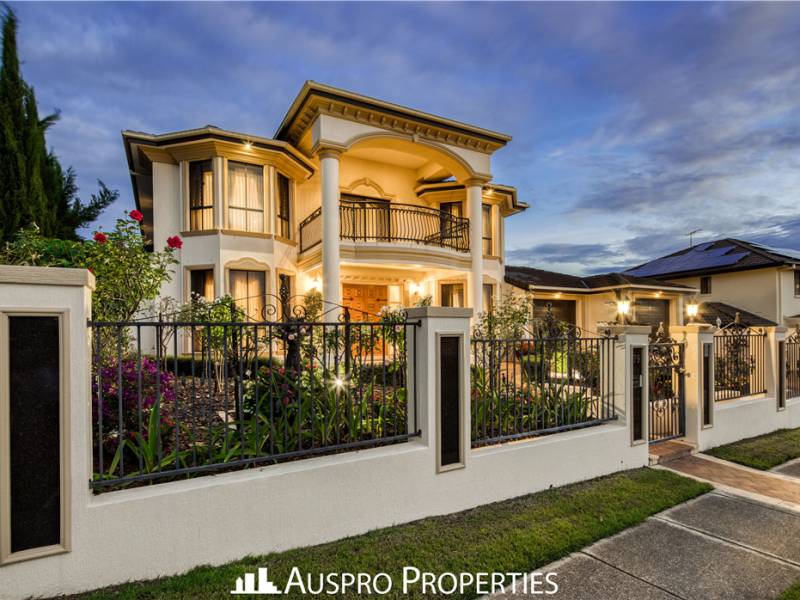 79 The Parkway, Stretton, QLD 4116 Australia