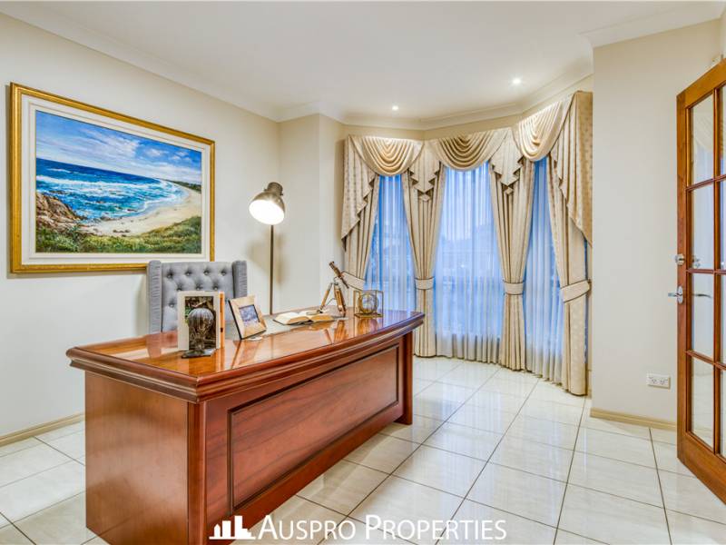 79 The Parkway, Stretton, QLD 4116 Australia