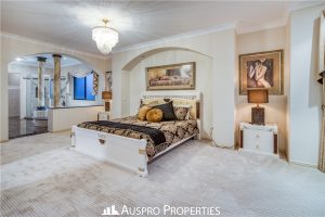 79 The Parkway, Stretton, QLD 4116 Australia