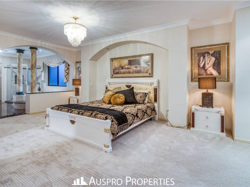79 The Parkway, Stretton, QLD 4116 Australia