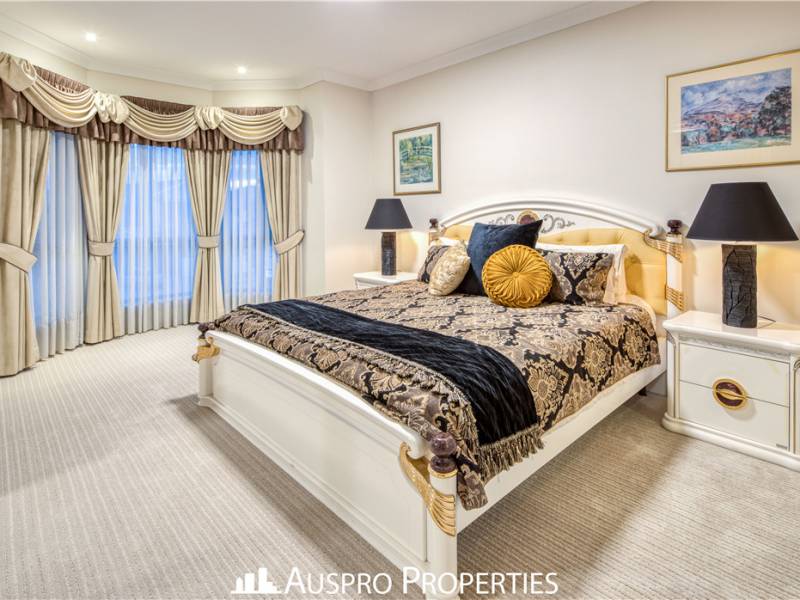 79 The Parkway, Stretton, QLD 4116 Australia