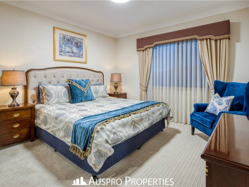 79 The Parkway, Stretton, QLD 4116 Australia
