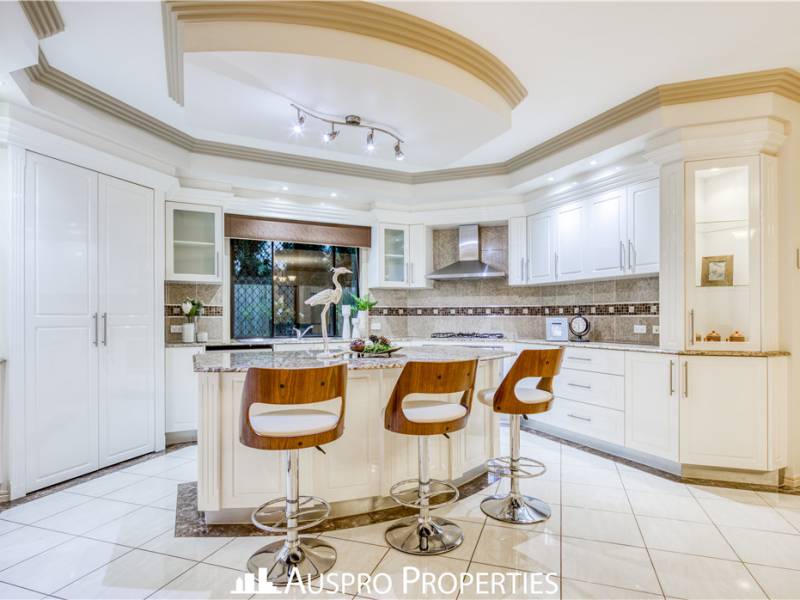79 The Parkway, Stretton, QLD 4116 Australia
