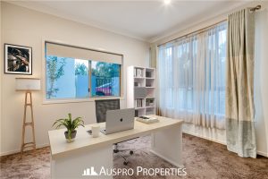 27 Peachtree Pl, Stretton, QLD 4116 Australia