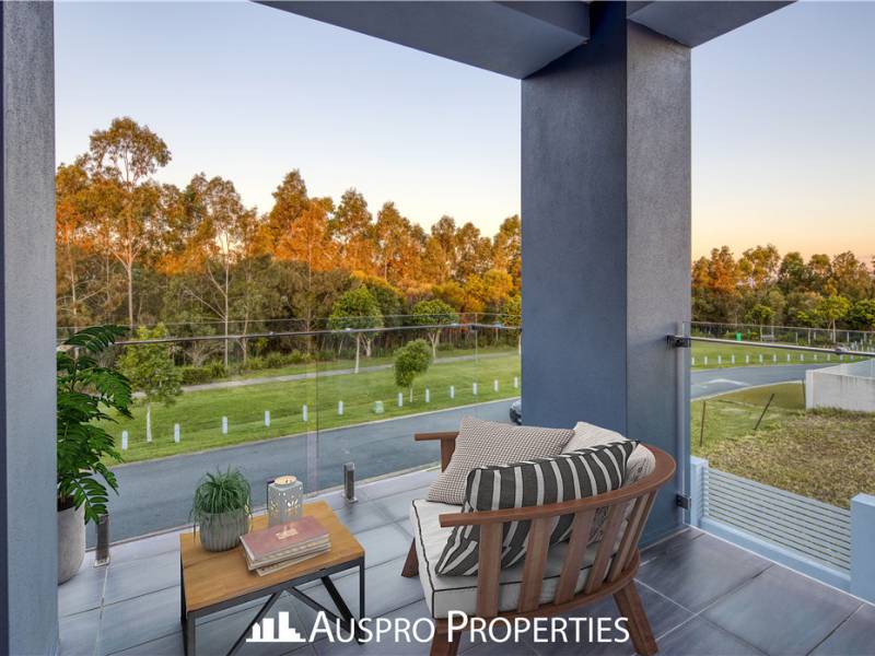 27 Peachtree Pl, Stretton, QLD 4116 Australia