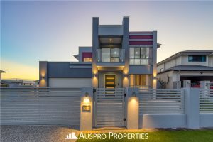 27 Peachtree Pl, Stretton, QLD 4116 Australia