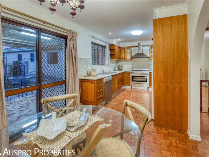 5 Lomandra Street, Robertson , QLD 4109 Australia