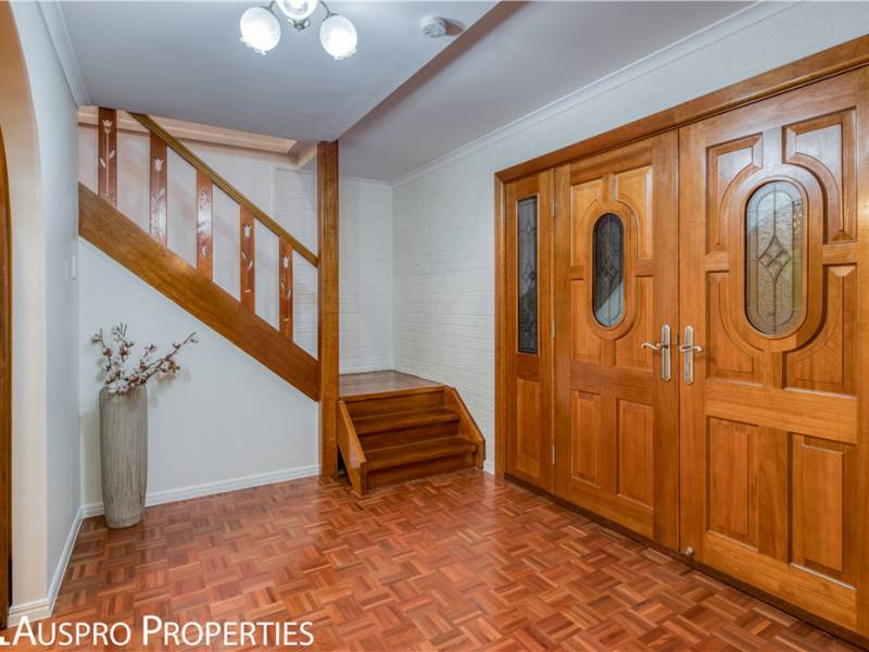 5 Lomandra Street, Robertson , QLD 4109 Australia