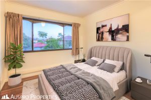 5 Lomandra Street, Robertson , QLD 4109 Australia