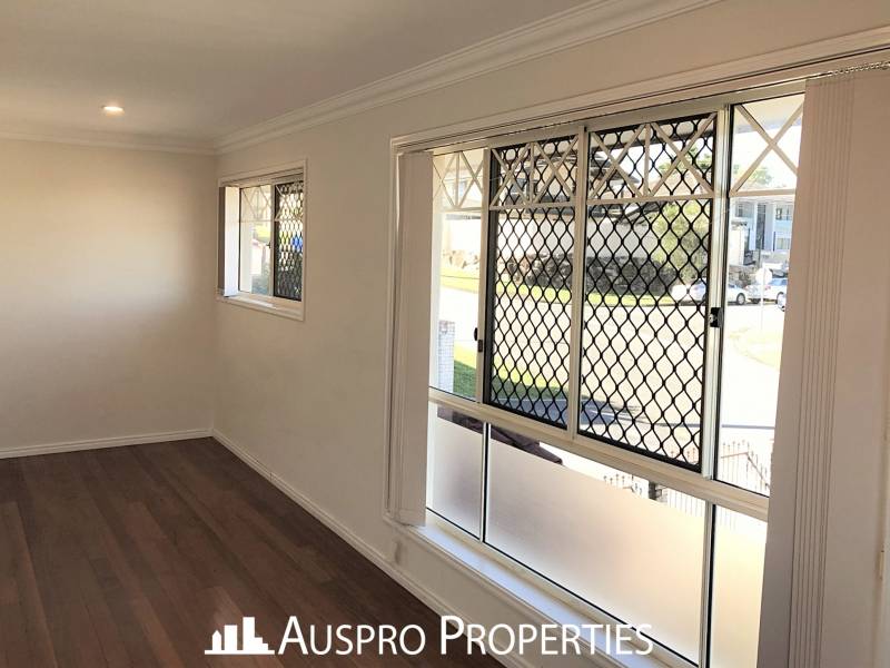 28 Nevern St, Macgregor, QLD 4109 Australia