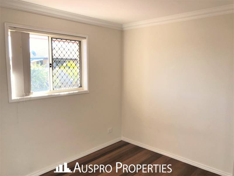 28 Nevern St, Macgregor, QLD 4109 Australia