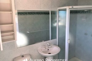28 Nevern St, Macgregor, QLD 4109 Australia