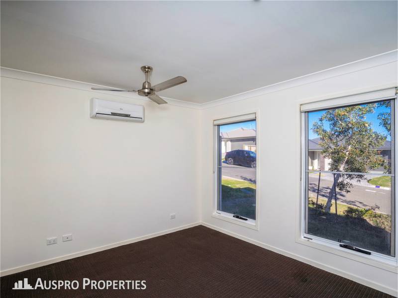 30 Nova Street , Waterford , QLD 4133 Australia